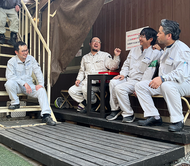 笑顔・挨拶を忘れない社